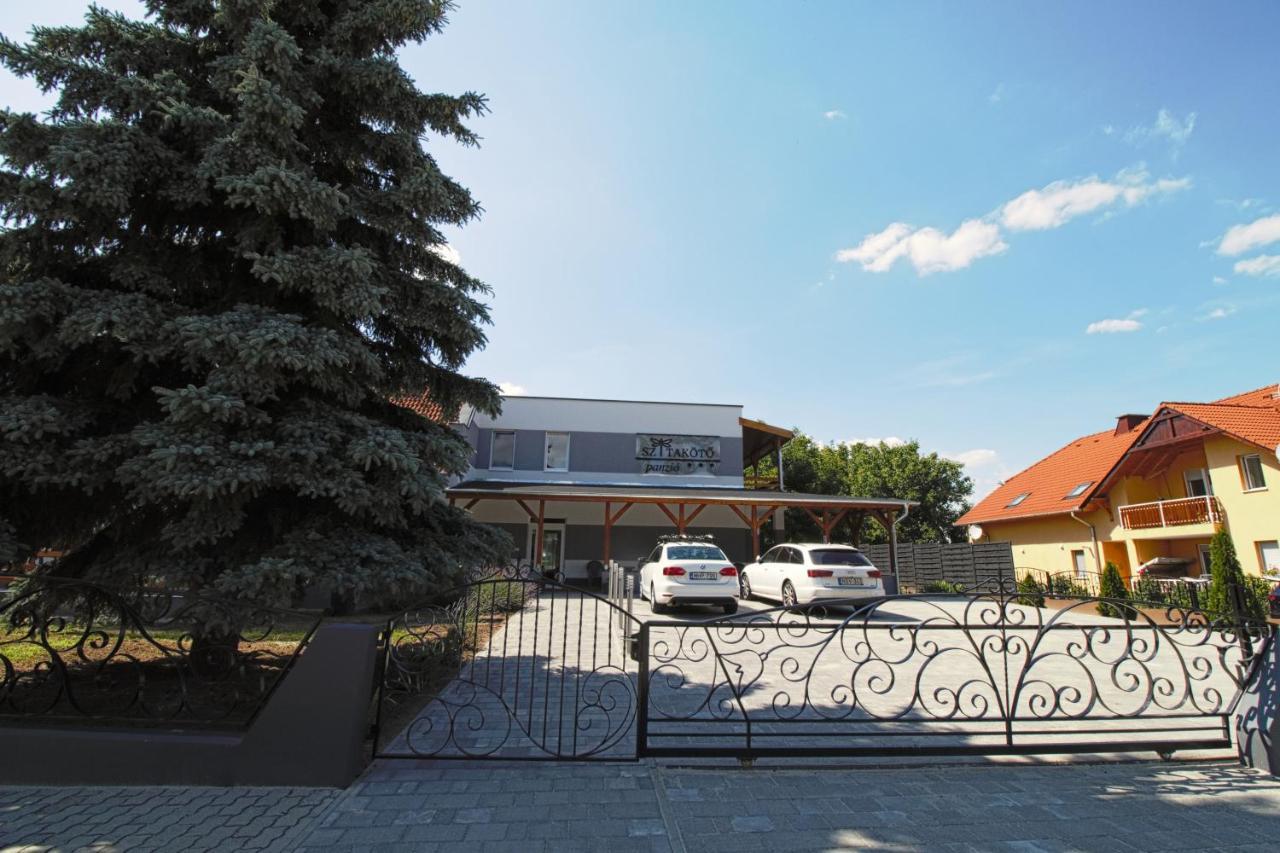 Hotel Szitakoeto Panzio Tiszafüred Exterior foto
