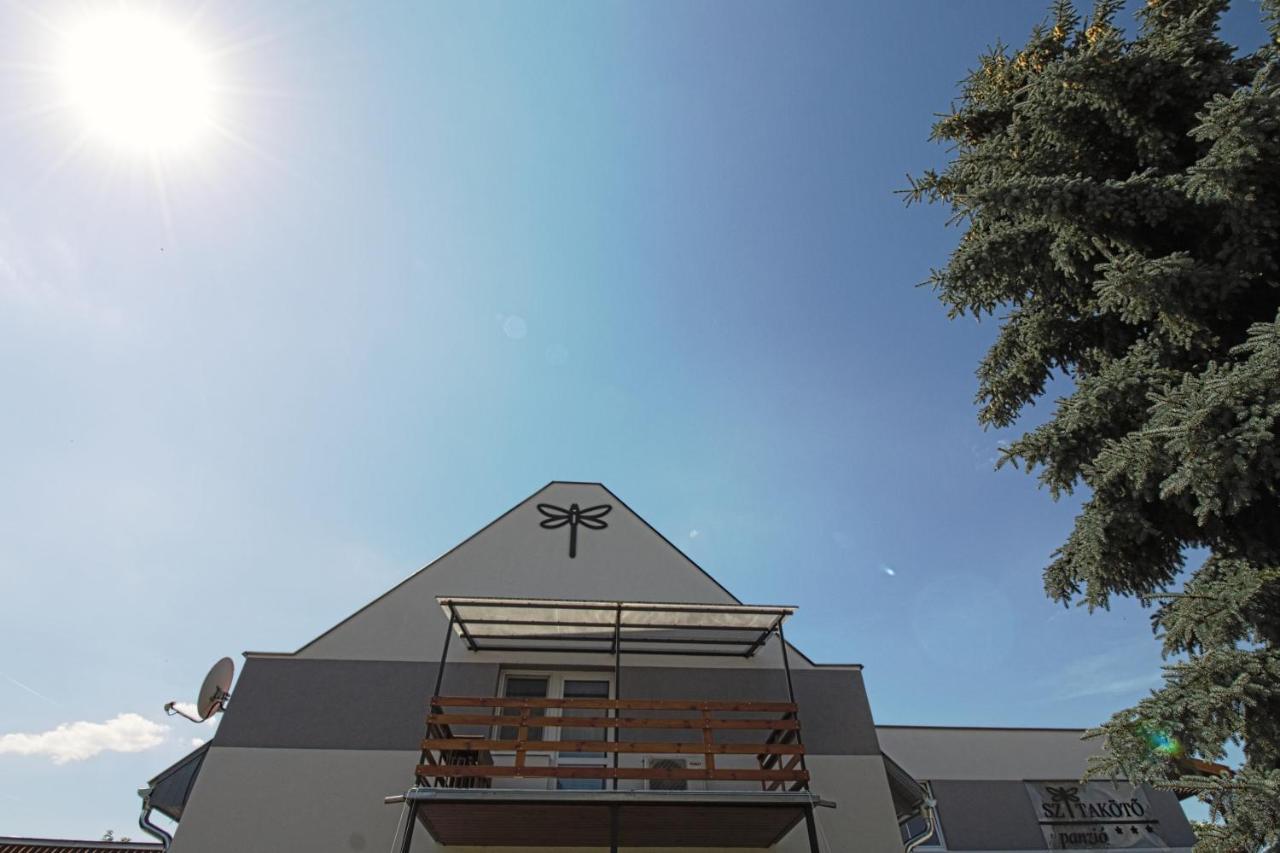 Hotel Szitakoeto Panzio Tiszafüred Exterior foto